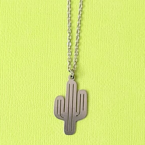 CACTUS Stainless Steel Charm Chain Necklace 24" Arizona Western Cowgirl - Picture 1 of 8